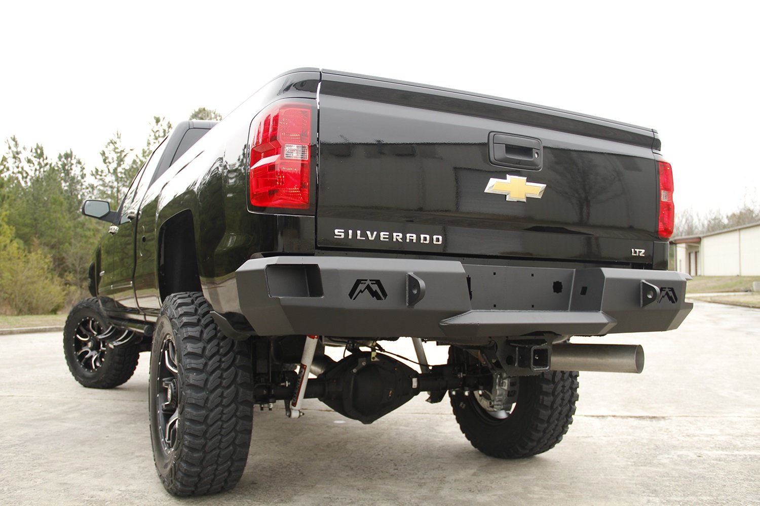 CH14W3050B Fab Fours Bumper
