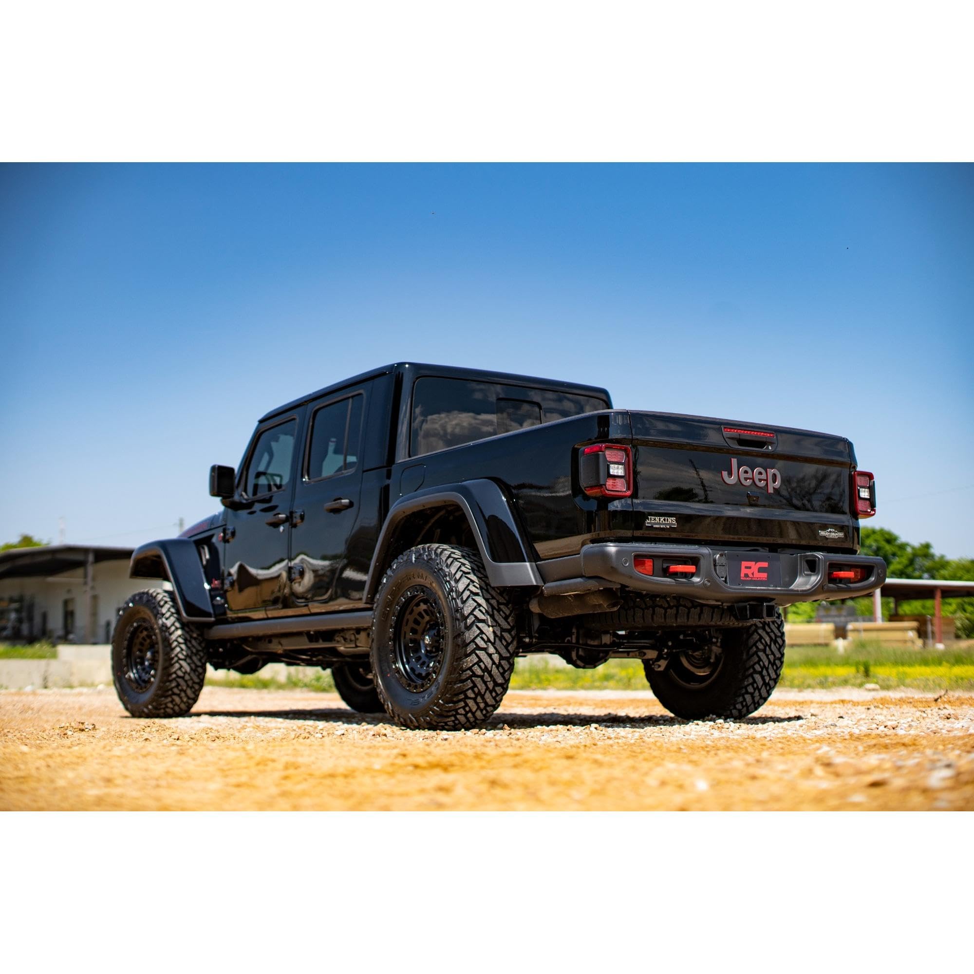 2.5" Rough Country Lift Kit with M1 Monotube Shocks Jeep Gladiator JT (2024-2025) - Fits up to 35" Tires, Easy Bolt-on Installation