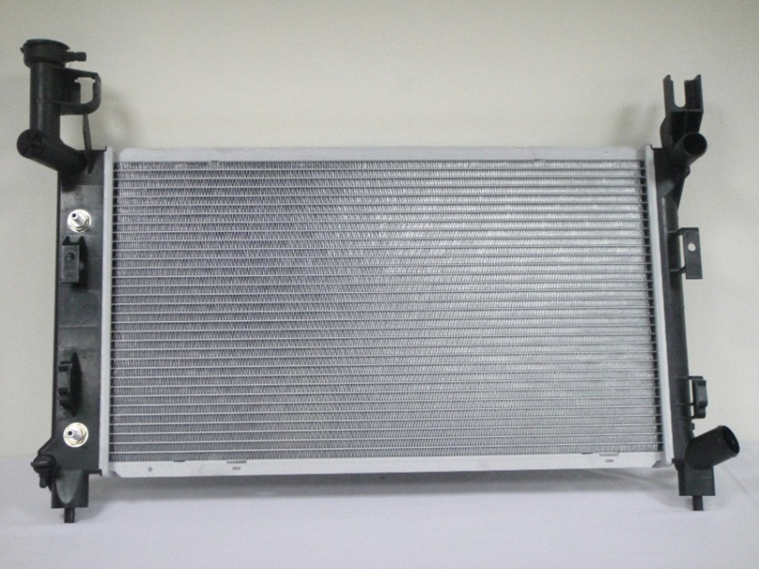 FILLER NECK ON DRIVERS Side Radiator ACK For Dodge Caravan/Plymouth Voyagerer 2.5/3.3/3.8L L4 / V6 93-95 DOT Certified 5191926AA CH3010170