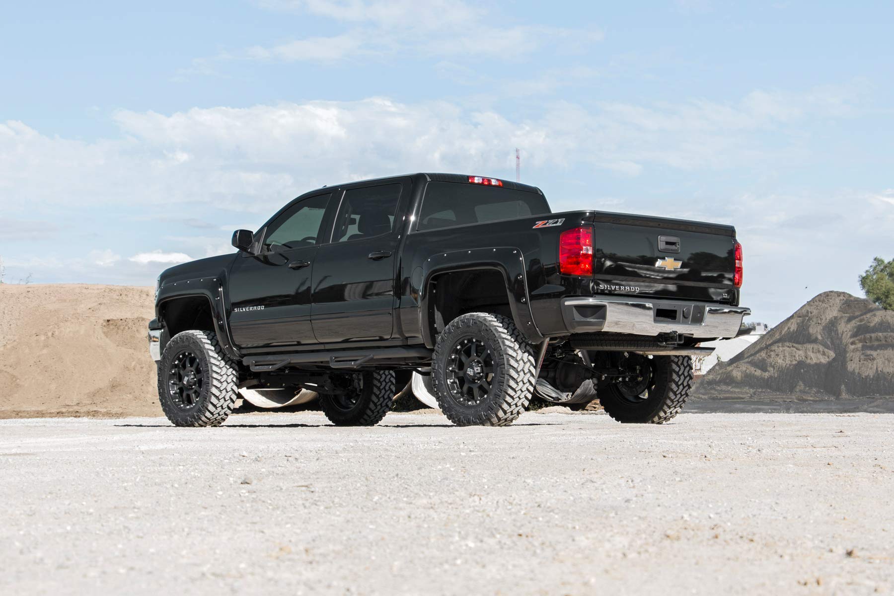 Rough Country Suspension Lift Kit 7.5" with Vertex Coilovers/V2 Shocks for Chevy Silverado & GMC Sierra 1500 (2007-2013) 2WD