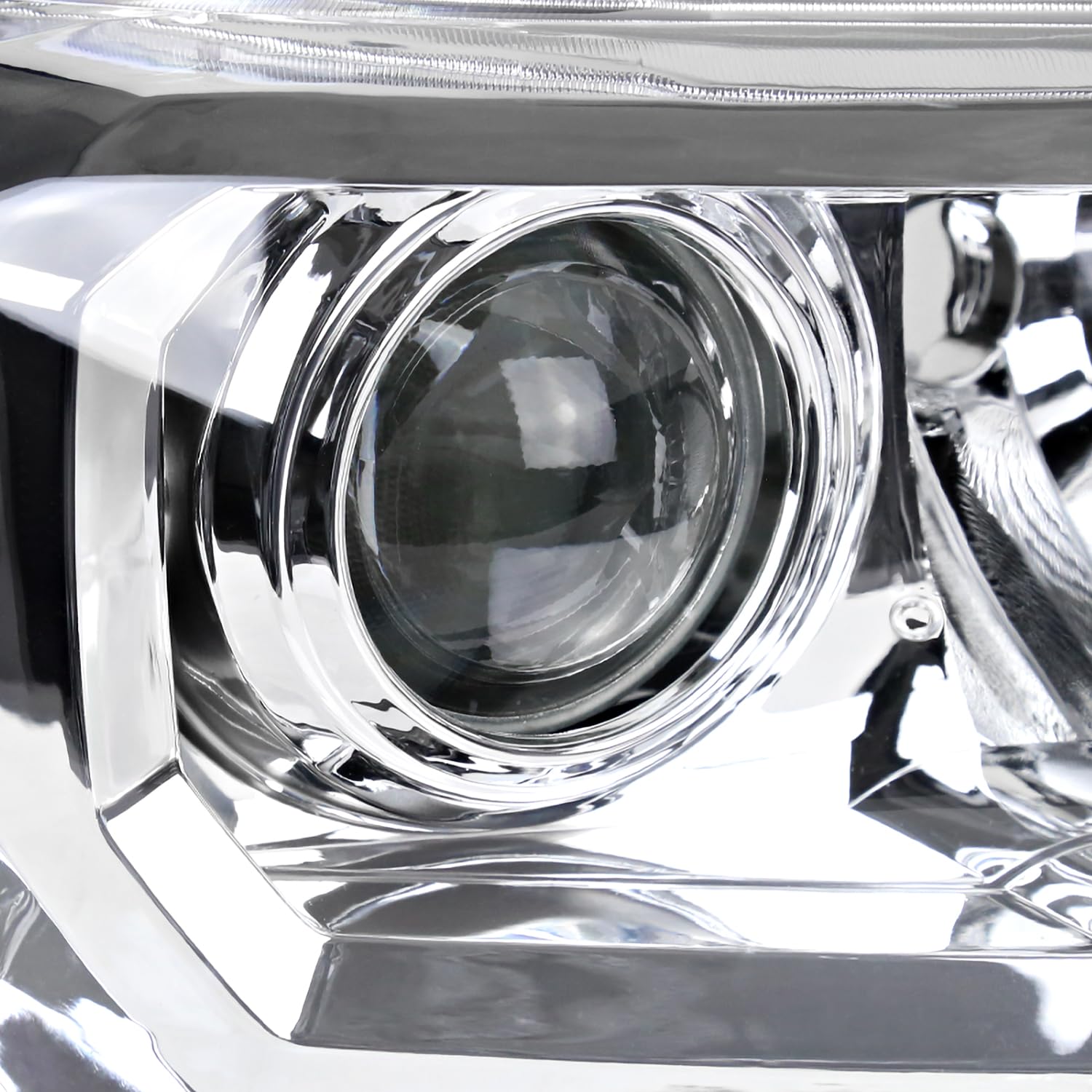 Right Passenger Side SPEC-D TUNING Chrome Projector Headlight Compatible with 2016-2022 Toyota Tacoma with factory LED daytime running lights