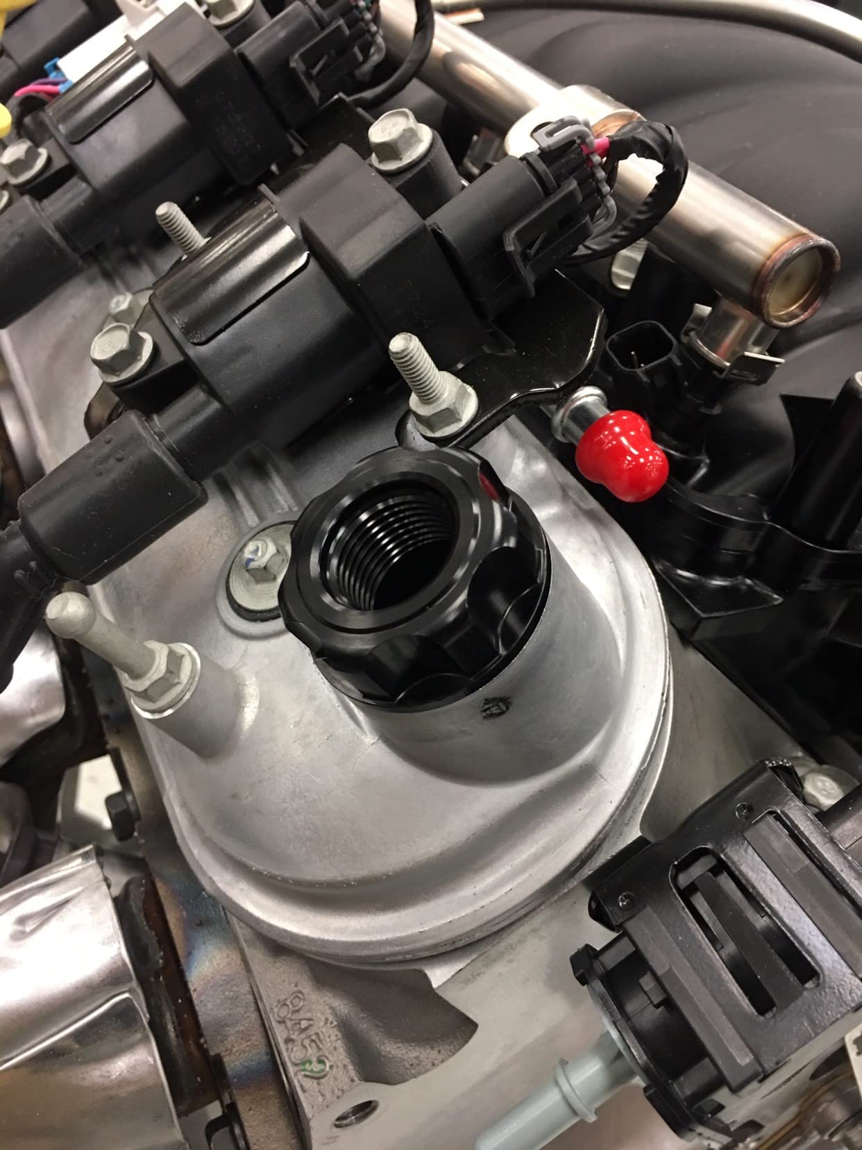 Oil Fill Cap W/PCV Vent Earl's Oil