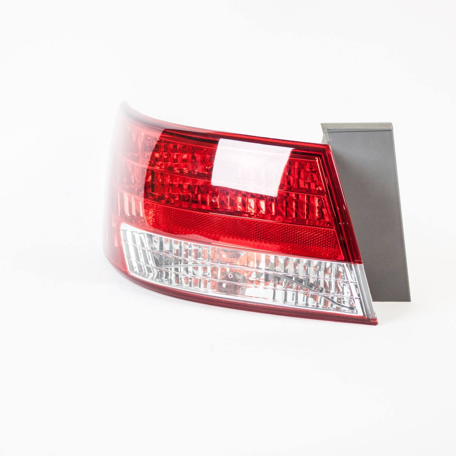 Hyundai Sonata TYC 11-6190-00 Driver Side Replacement Tail Light Assembly