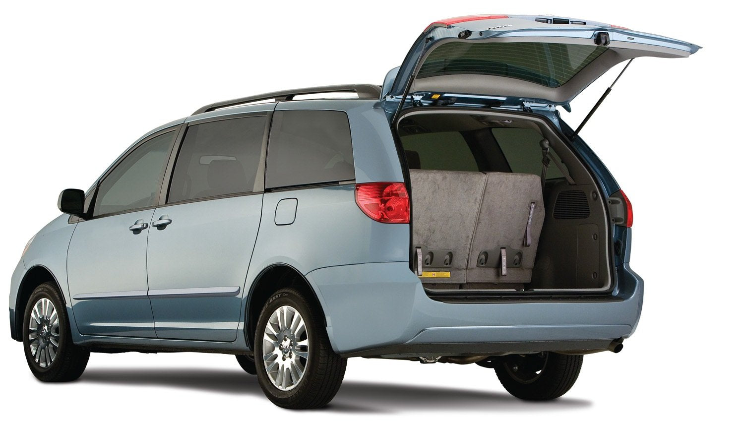 Rear Bumper Protector Auto Ventshade 34004, OE Style for 2004-2010 Toyota Sienna