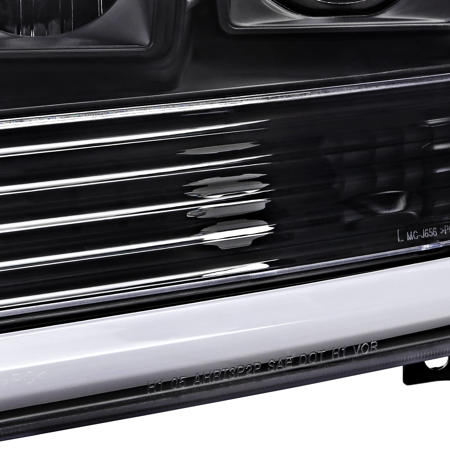 Black SPEC-D TUNING Projector Headlights w/LED Tube Compatible with 1999-2004 Ford F-250, F-350, F-450 SuperDuty, Left + Right Pair Headlamps Assembly