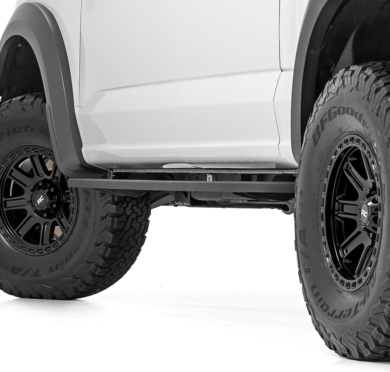 Rough Country Wheel 84 Series - 17 x 8.5, 5x5" Bolt Pattern, +0mm Offset, Gloss Black, 8-Spoke, Rugged One-Piece Aluminum Rim with Black Center Cap
