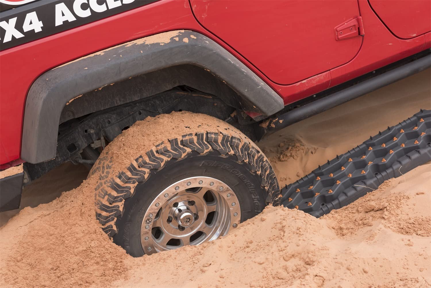 ARB TRED PRO Recovery Boards TREDPROR Traction Tracks with Teeth EXOTRED Composite Construction SIPE-LOCK Grip Profile Ideal for unstocking your 4x4 vehicle Red / Black