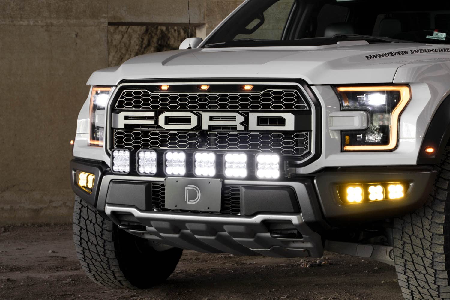 Diode Dynamics SS5 Lightbar Kit Grille CrossLink compatible with Ford Raptor 2017-2020, White Combo Pro