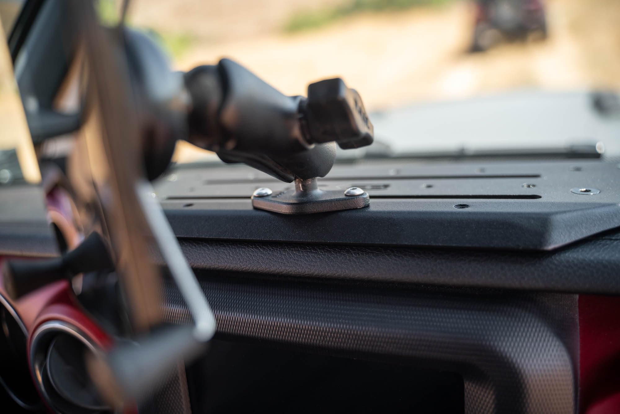 DV8 Offroad Dash Mount Device V2 for 2018-2023 Jeep Wrangler JL & 2020-2023 Gladiator JT | Limitless Mounting Options for Your Digital Devices | Fully Bolt-On Design | Black Powder Coat Finish | Steel