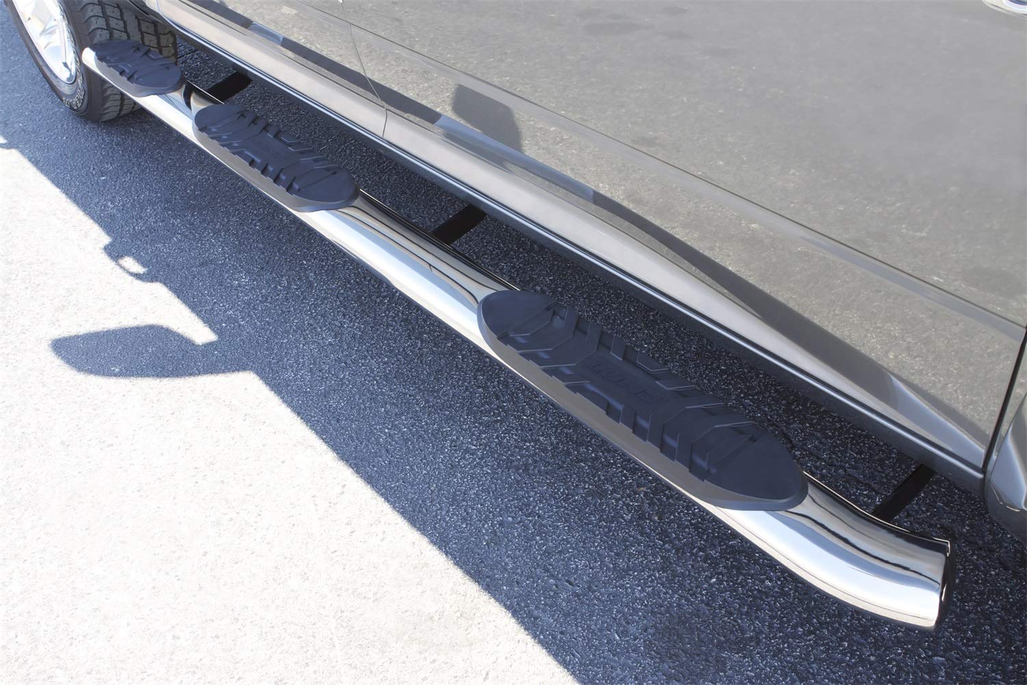Lund RealTruck 24115042 Polished Stainless Steel 5" Oval Wheel-to-Wheel Nerf Bars for 2007-2018 Silverado/Sierra 1500, 2500HD, 3500HD Crew Cab with 6.5' Bed; Rocker Panel Mount