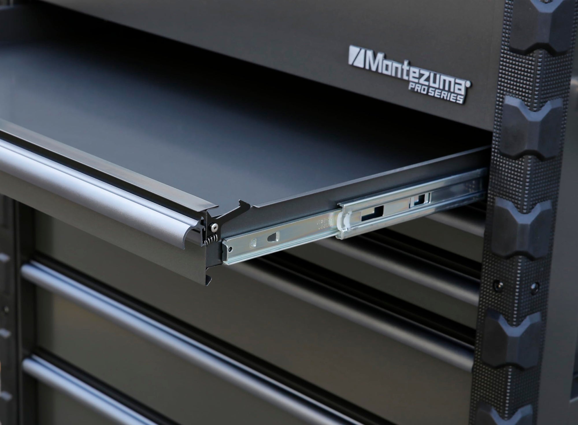 Pro Mechanics Cart Montezuma - Metallic Gray with Titanium-colored Aluminum pulls