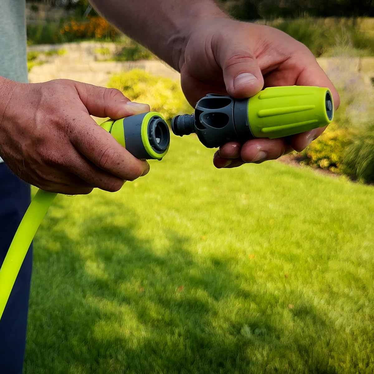 Garden Hose Kit Flexzilla HFZG12050QN with Quick Connect Attachments | Lightweight Coils Easily | Quick Connect Couplers | Won't Kink Under Pressure