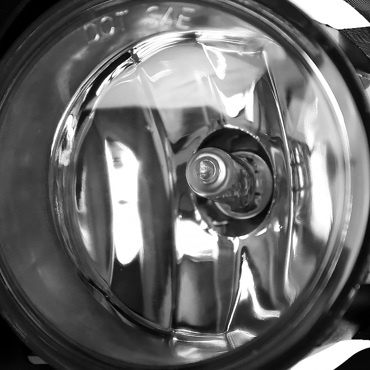 Fog Lights SPEC-D TUNING Chrome + Switch + Bezel Compatible with 2005-2019 Nissan Frontier, L+R Pair Assembly