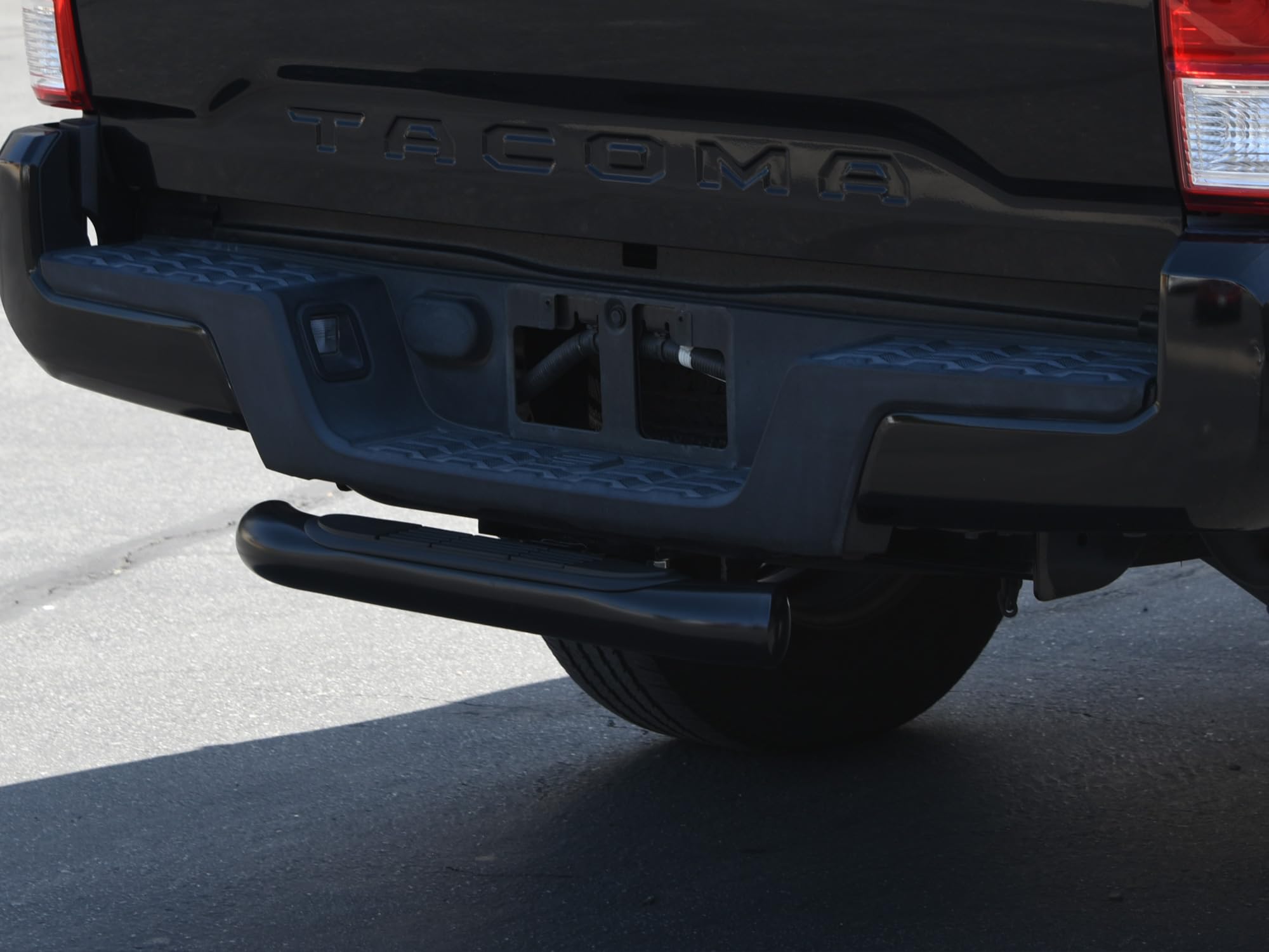 3" Round Armordillo Steel Hitch Step for Class 3 Trailer Hitch|2" Hitch Receiver Step Black Finished|7170162
