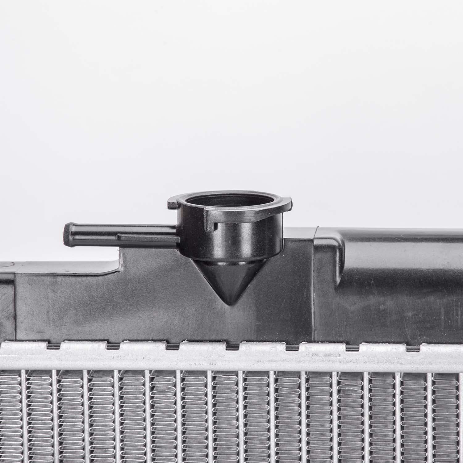 Radiator TYC 1512 Compatible with 1993-1998 Toyota T100