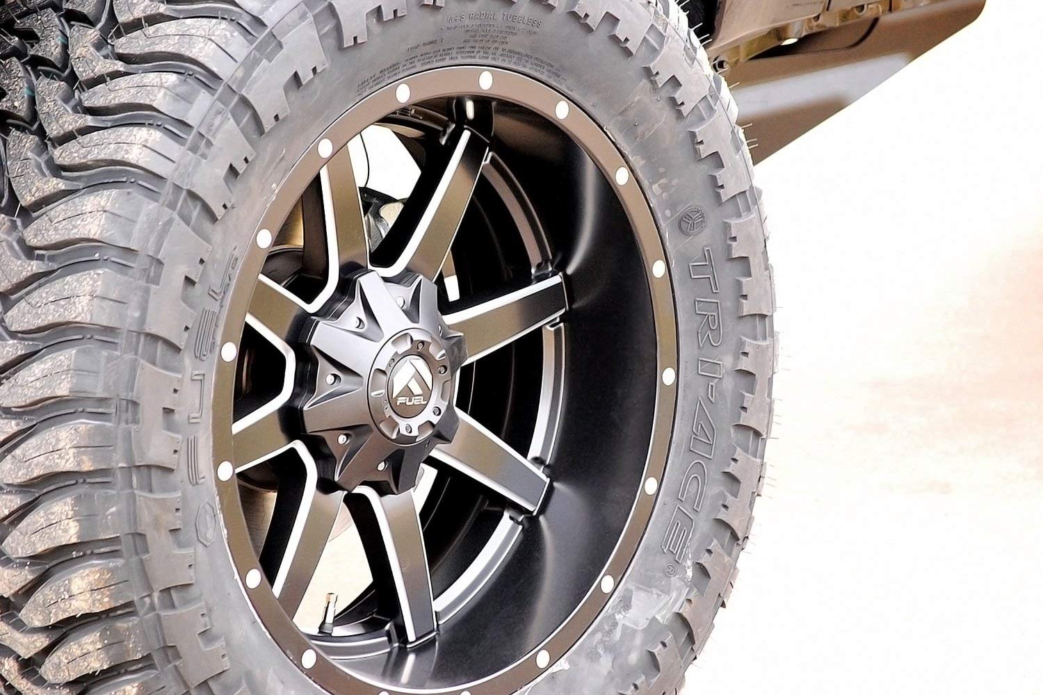 D538 MAVERICK FUEL OFF-ROAD 17X8.5, 5X110/5.0, 5.73, 25mm MATTE BLACK MILLED - D5381785C157