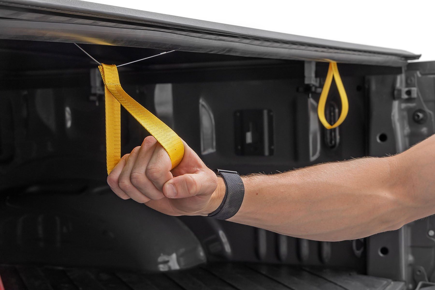 Rough Country Soft Roll-Up Truck Bed Cover for Lightning, Ford F-150 & Raptor (2015–2026) – Fits 6'7 Bed, Low-Profile All-Weather Tonneau Cover