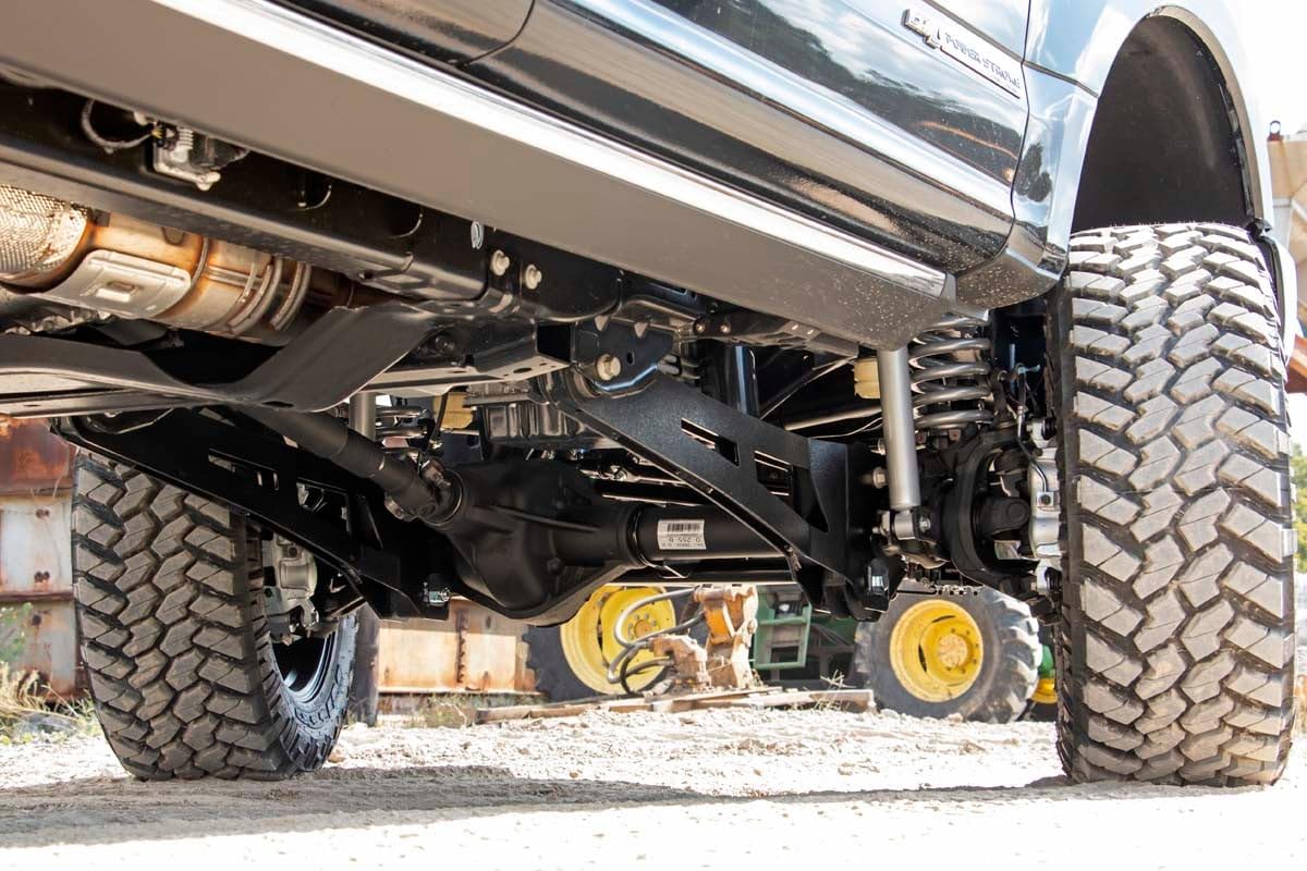 6" Rough Country V2 Radius Arm Lift Kit for 17-22 Ford Super Duty 4WD - 55870