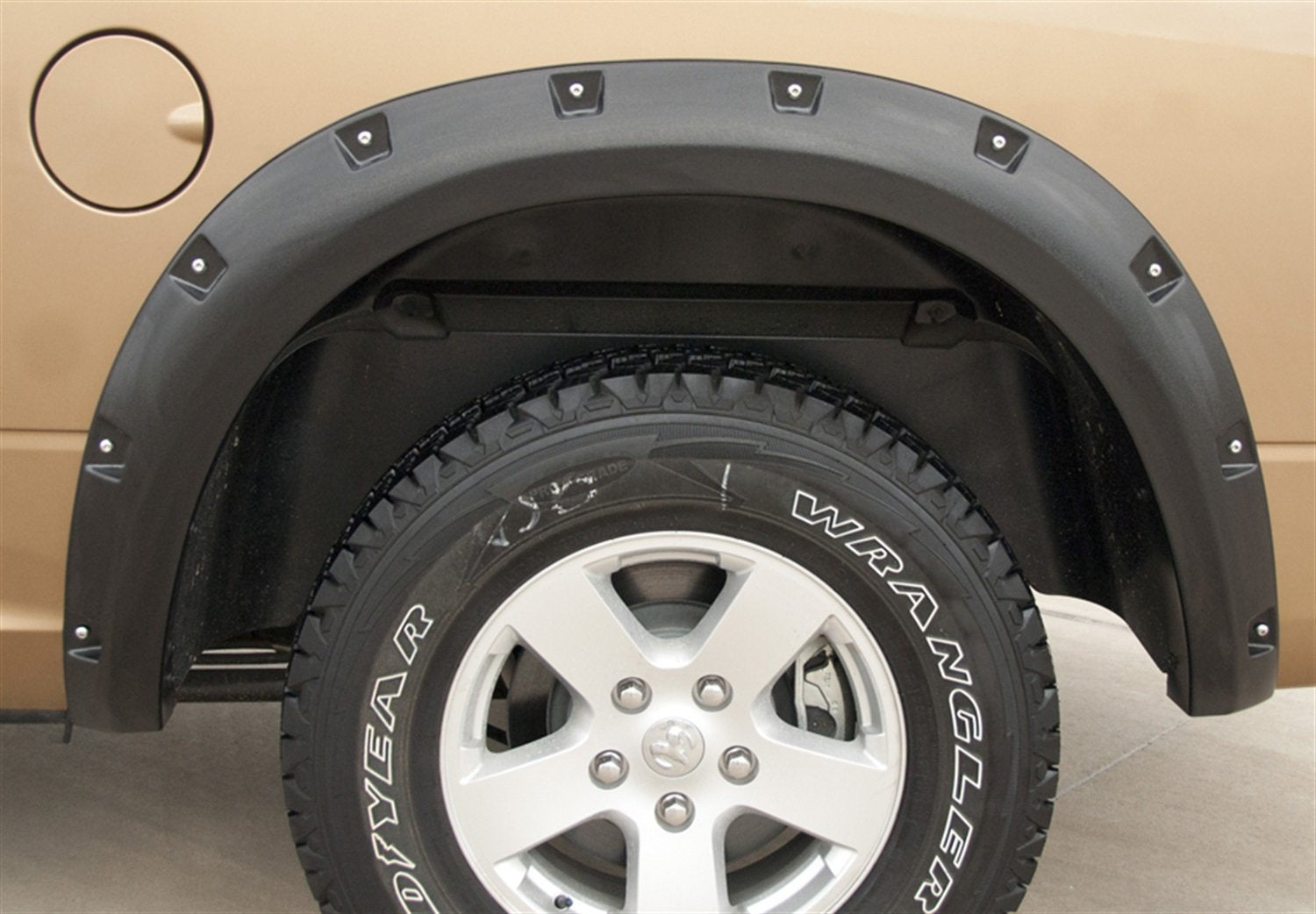 Lund Elite Series RX204SB Black Rivet Style Standard Rear Fender Flare - 2 Piece
