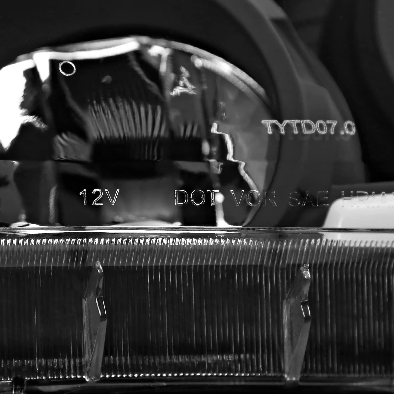 Black Projector Headlights w/LED Tube SPEC-D TUNING Compatible with 2007-2013 Toyota Tundra, Left + Right Pair Headlamp Assembly