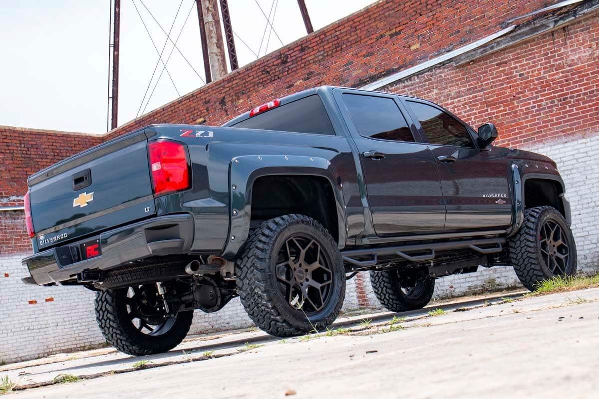 7.5" Rough Country Suspension Lift Kit with Vertex Coilovers/Vertex Shocks for Chevy Silverado & GMC Sierra 1500 (2007-2013) 4WD