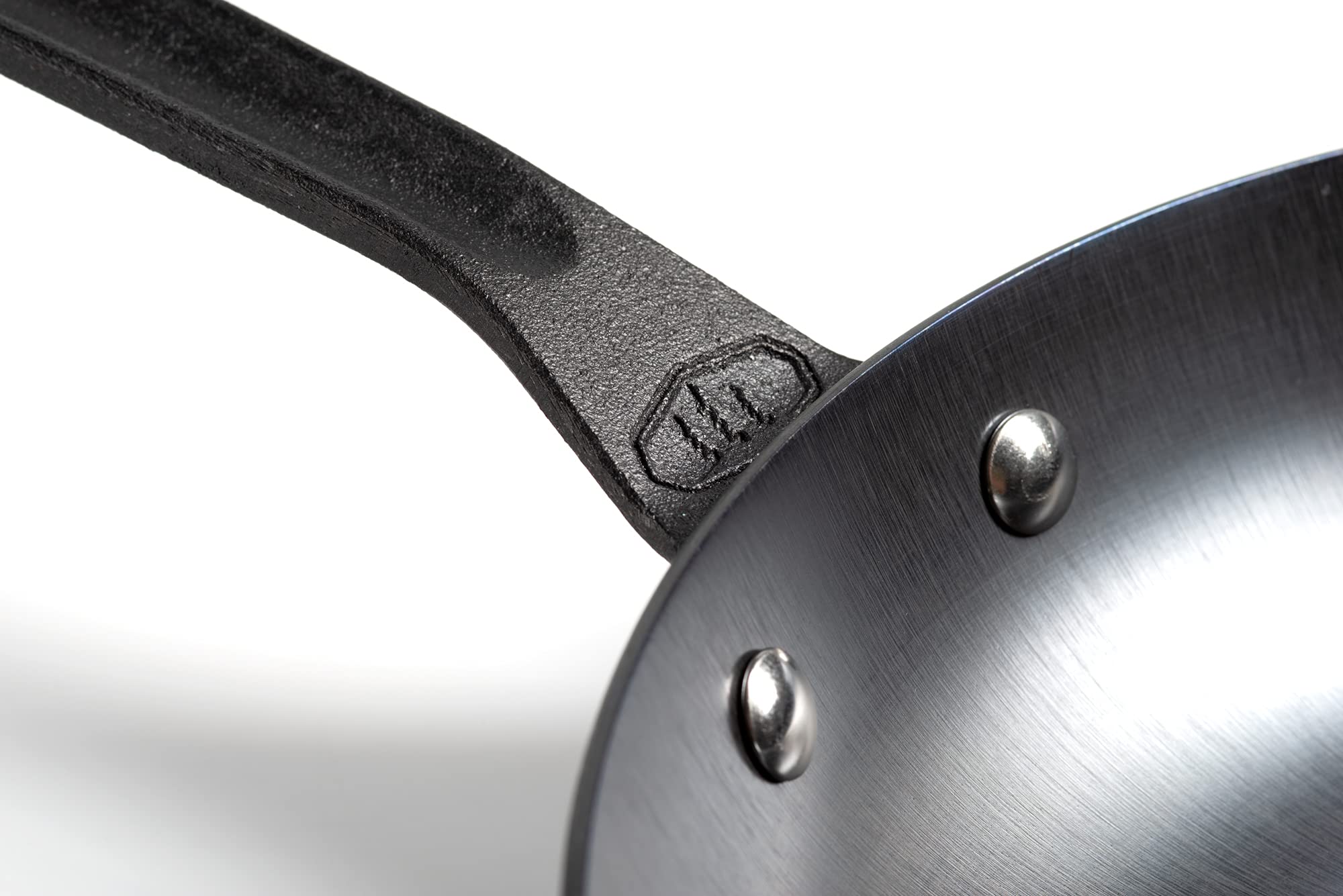 GSI Outdoors 12” Guidecast Frying Pan | Lightweight Cast Iron Frying Pan for Camping, Cabin and Home Kitchen