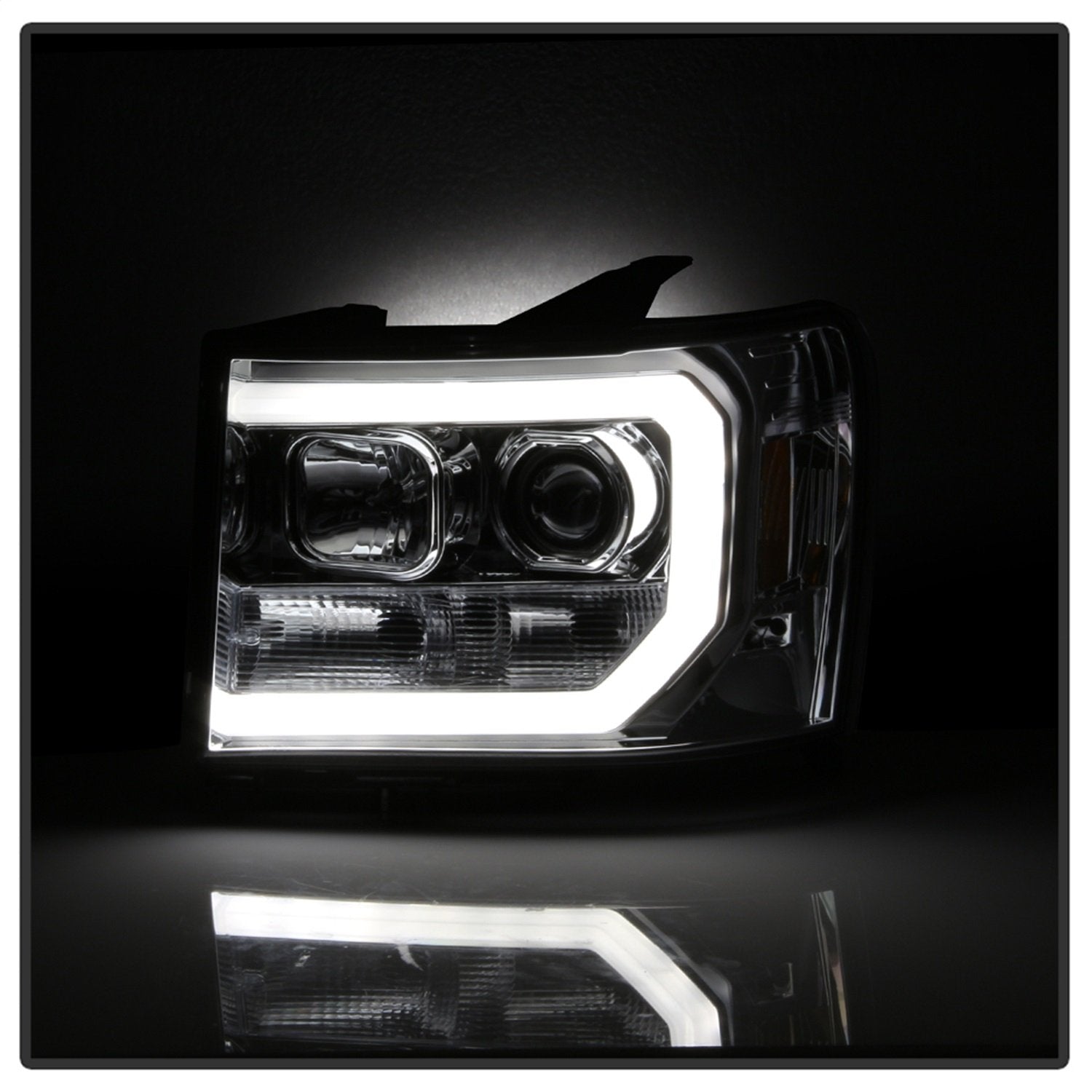 GMC Sierra 1500/2500/3500 07-13 / Spyder Auto 5083647 / GMC Sierra Denali 08-13 / GMC Sierra 2500HD/3500HD 07-13 Version 2 Projector Headlights - Light Bar DRL LED - Chrome
