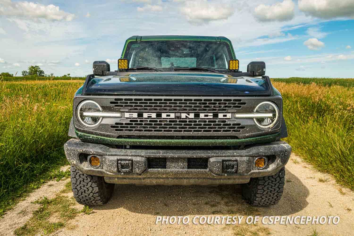 Diode Dynamics Fog Light Kit SS3 LED compatible with Ford Bronco (w/Standard Bumper) 2021-2023, Yellow SAE Fog Max with Backlight