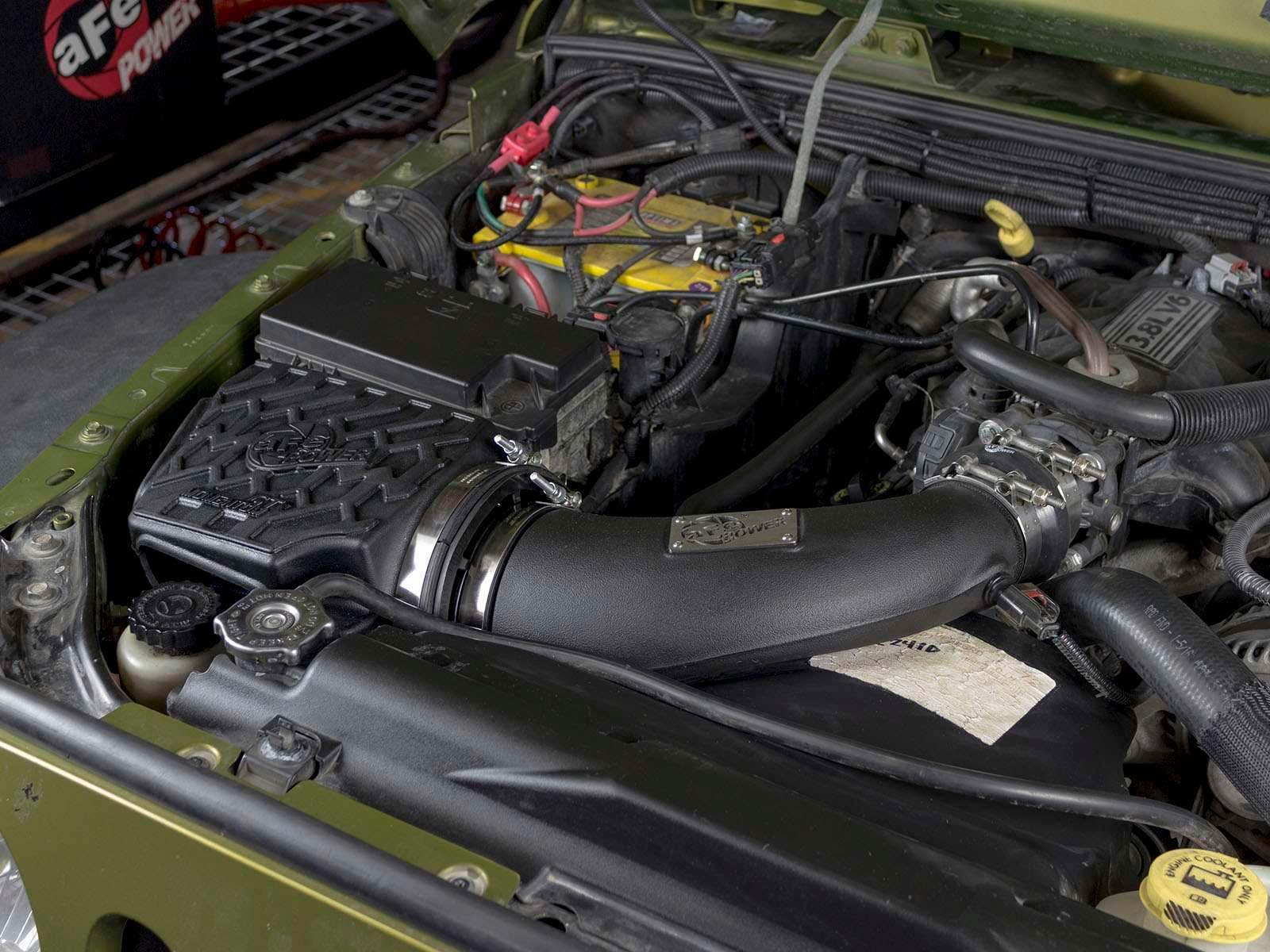 Momentum GT aFe POWER Cold Air Intake System w/Pro 5R Filter, #54-76213, Black