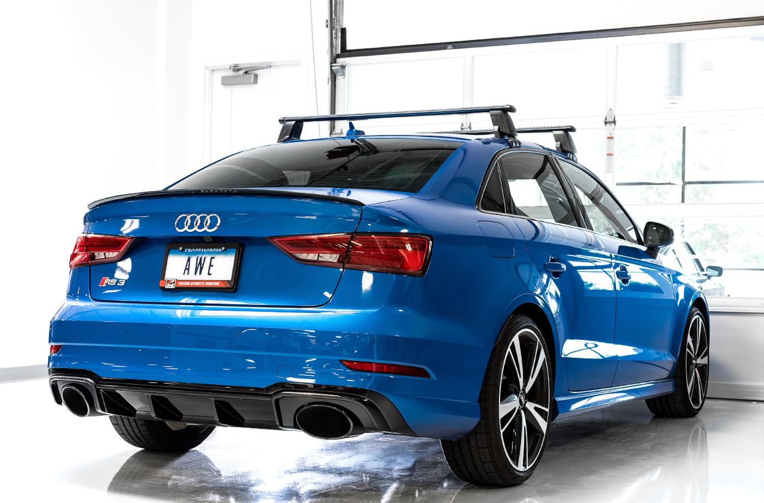 AWE Tuning SwitchPath Exhaust 17-19 Audi RS3 8V w/Diamond Black RS-Style Tips - 3025-33034