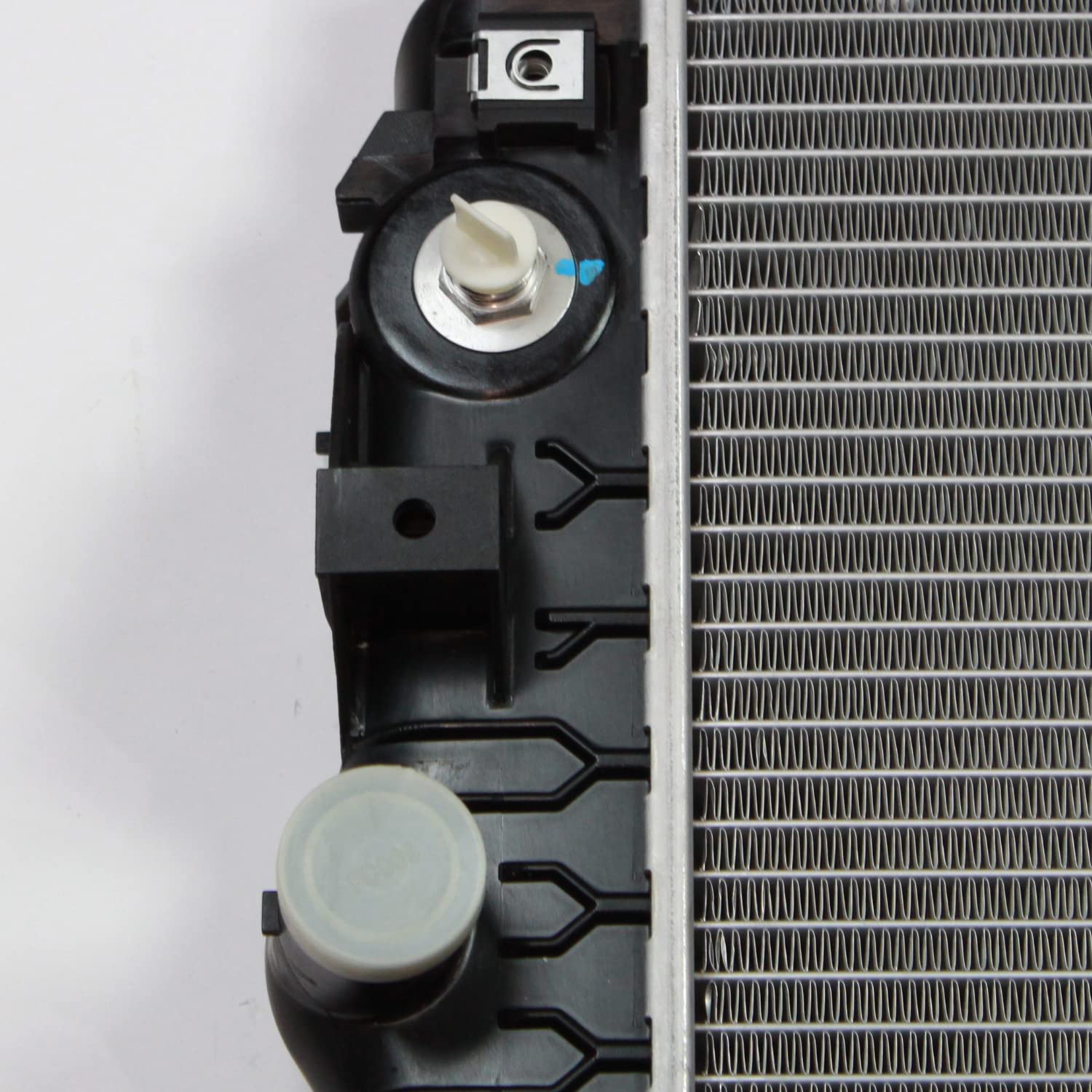 Radiator TYC 13146 Compatible with 2010-2016 Buick Lacrosse