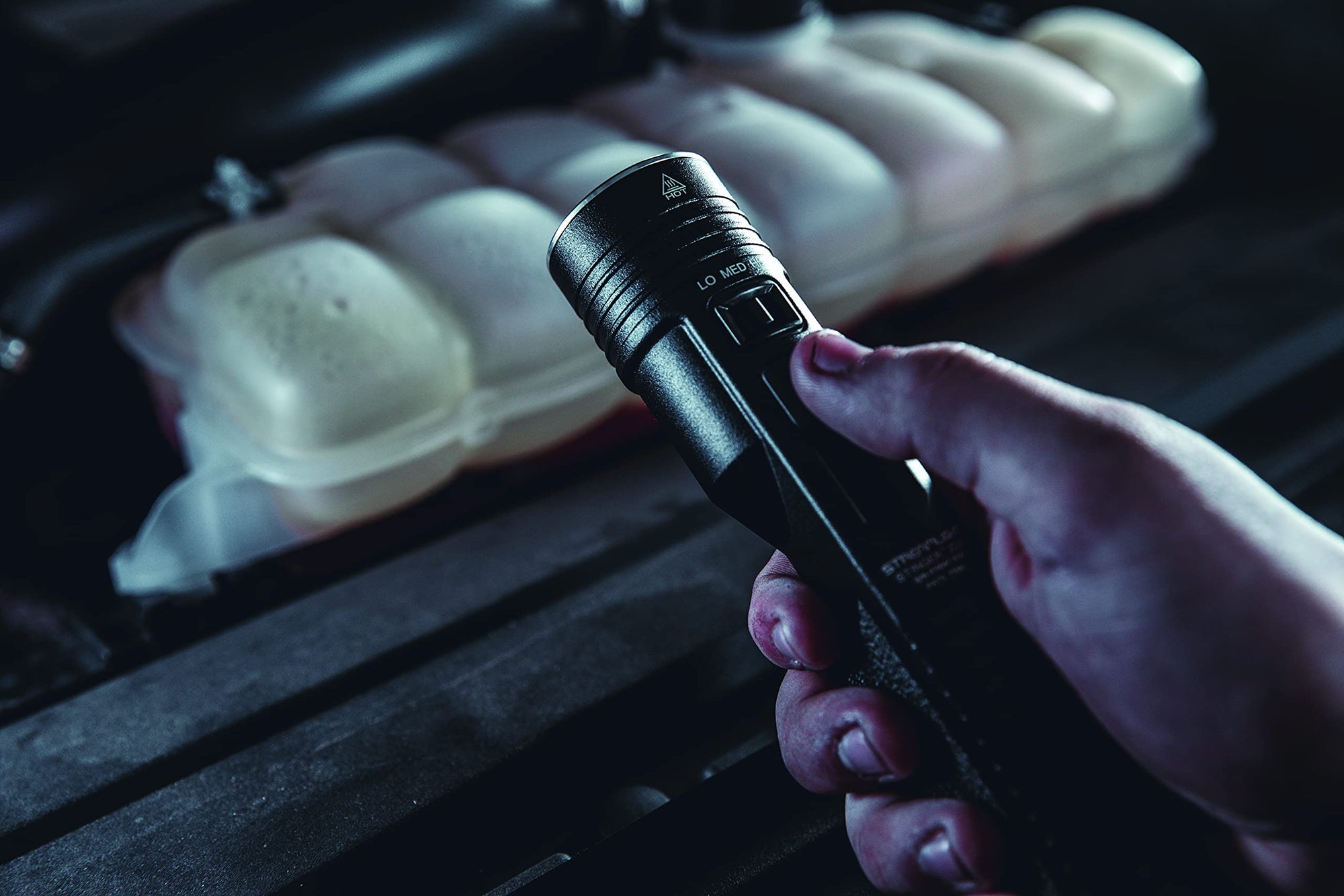 Stinger 2020 Streamlight 78104 2000-Lumen Rechargeable Professional Flashlight with 12V DC Holder Charger, Black
