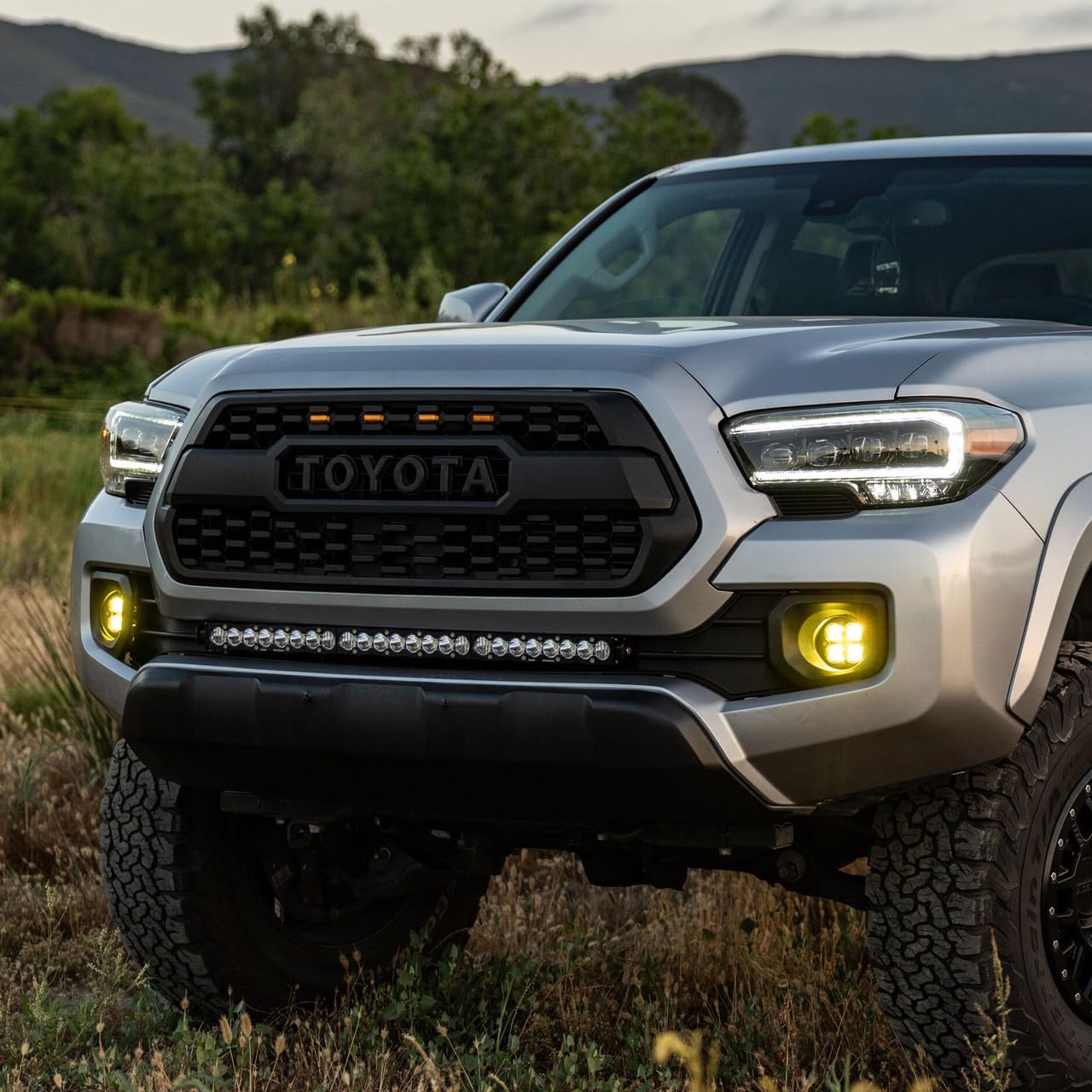 Baja Designs 30-inch S8 LED Bar Bumper Light Kit for Toyota Tacoma 2016-21 Truck (Driving/Combo; Clear)