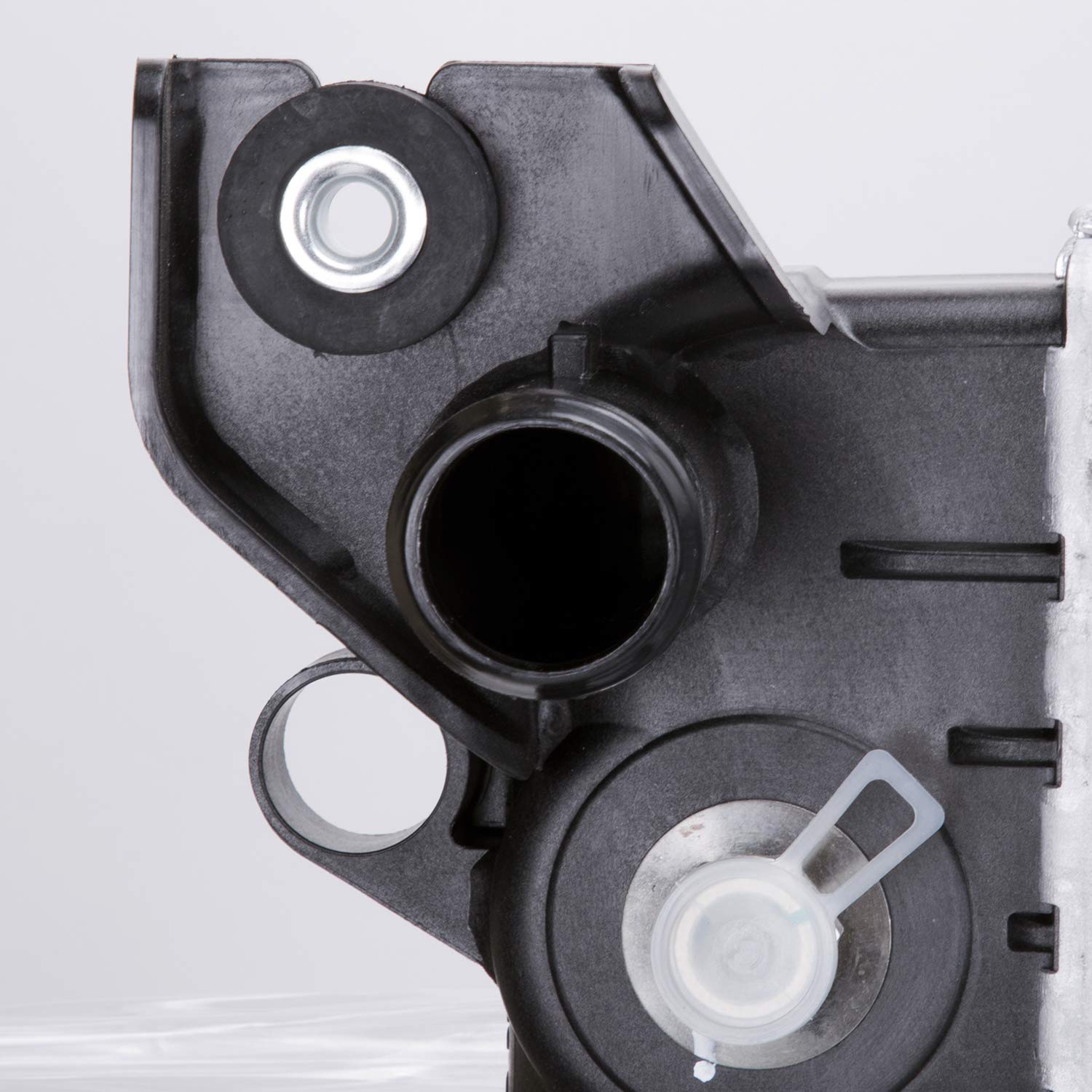 Radiator TYC 13398 Compatible with 2014-2019 Chevrolet Silverado 1500