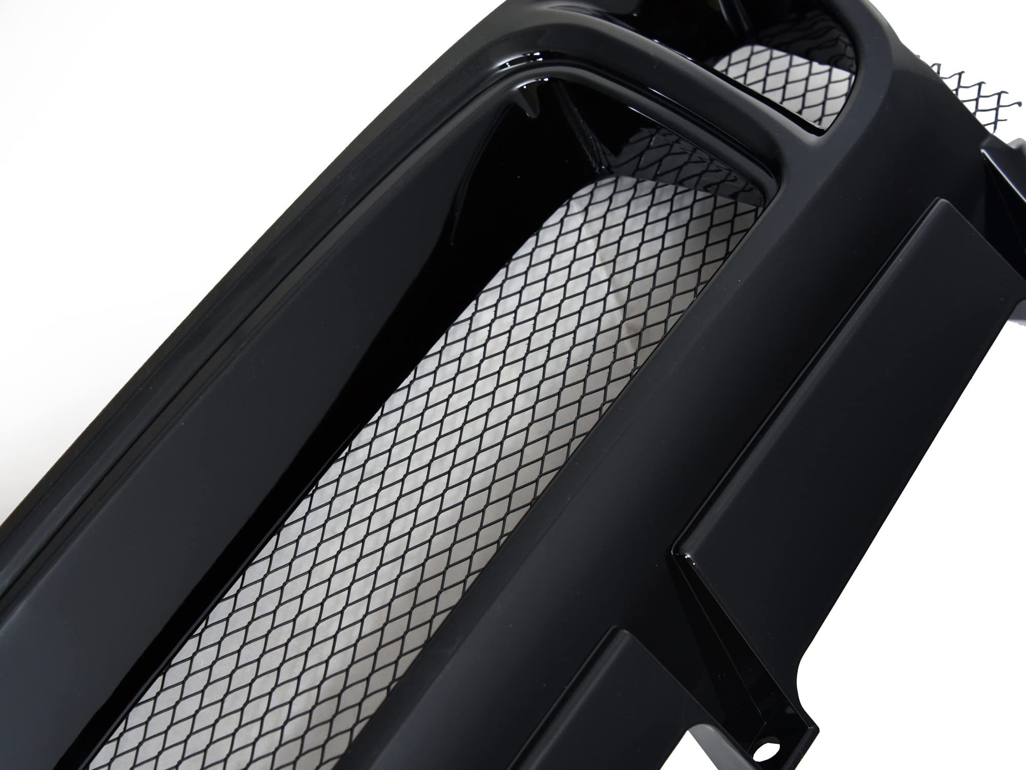 7150065 Armordillo USA Mesh Grille Fits 2004-2005 Subaru Impreza-Gloss Black