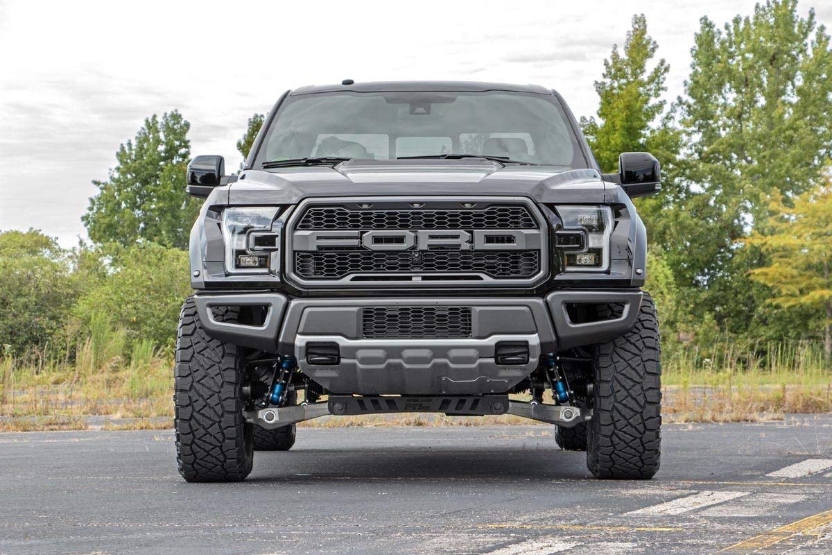 4WD Rough Country 4.5" Suspension Lift Kit for 2017-2018 Ford Raptor - 51930