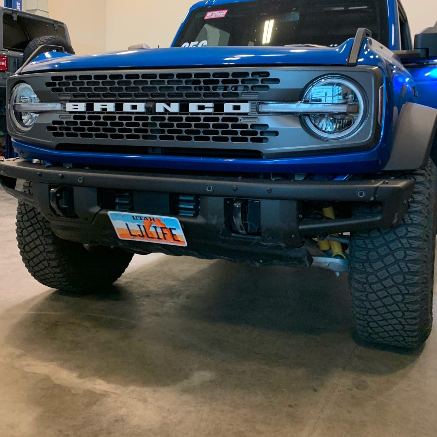Front Bumper License Plate Mount Grimm OffRoad for Ford Bronco 2021+ with Steel Front Bumper
