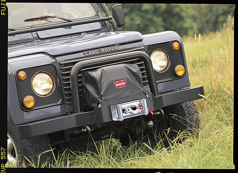 Soft Winch Cover WARN 13916 with Bungee Cord Fasteners for 9.5xp, XD9000, M6000, and M8000 Winches , Black