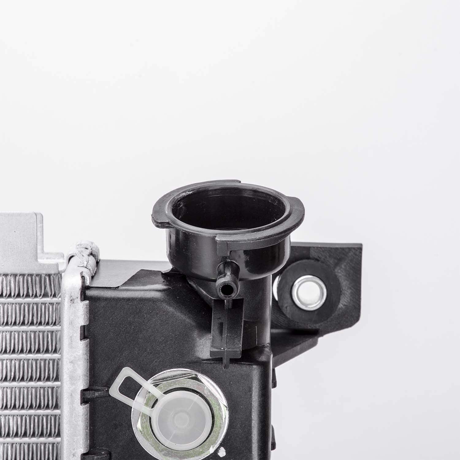 Radiator TYC 1062 Compatible with 1985-1994 Ford Ranger