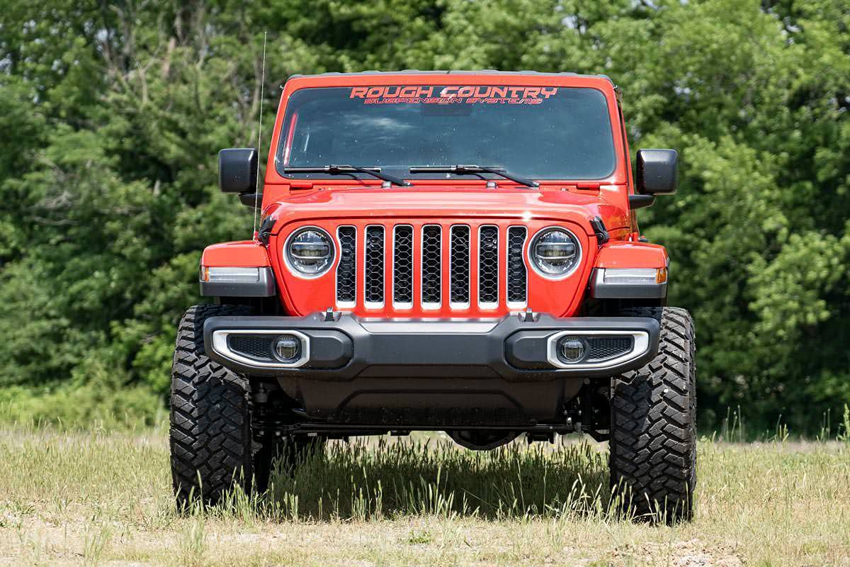 2.5" Rough Country Leveling Kit with M1 Monotube Shocks for Jeep Gladiator JT (2020-2023) - Fits up to 35" Tires