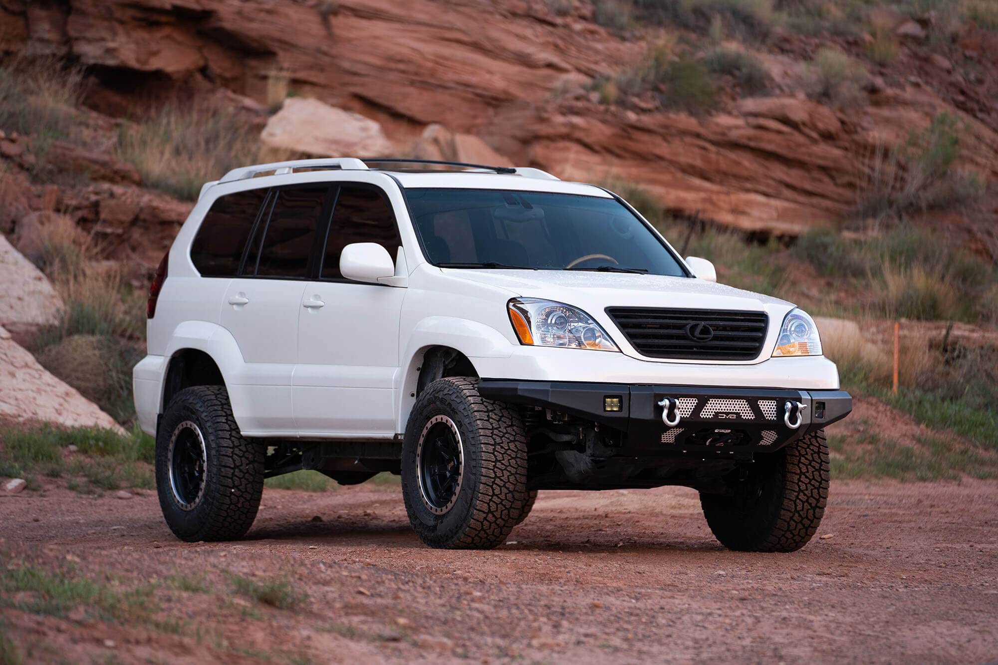 FBGX-02 | DV8 Offroad | MTO Series Winch Front Bumper for 2003-09 Lexus GX 470 | 3pc Modular Construction | Strategic Airflow Cutouts | Auxiliary Light Cutouts | Optional Bolt On Bull Bar
