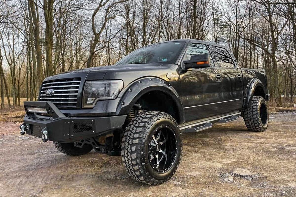 6" Rough Country Suspension Lift Kit for 2011-2013 F-150 4WD - 57650