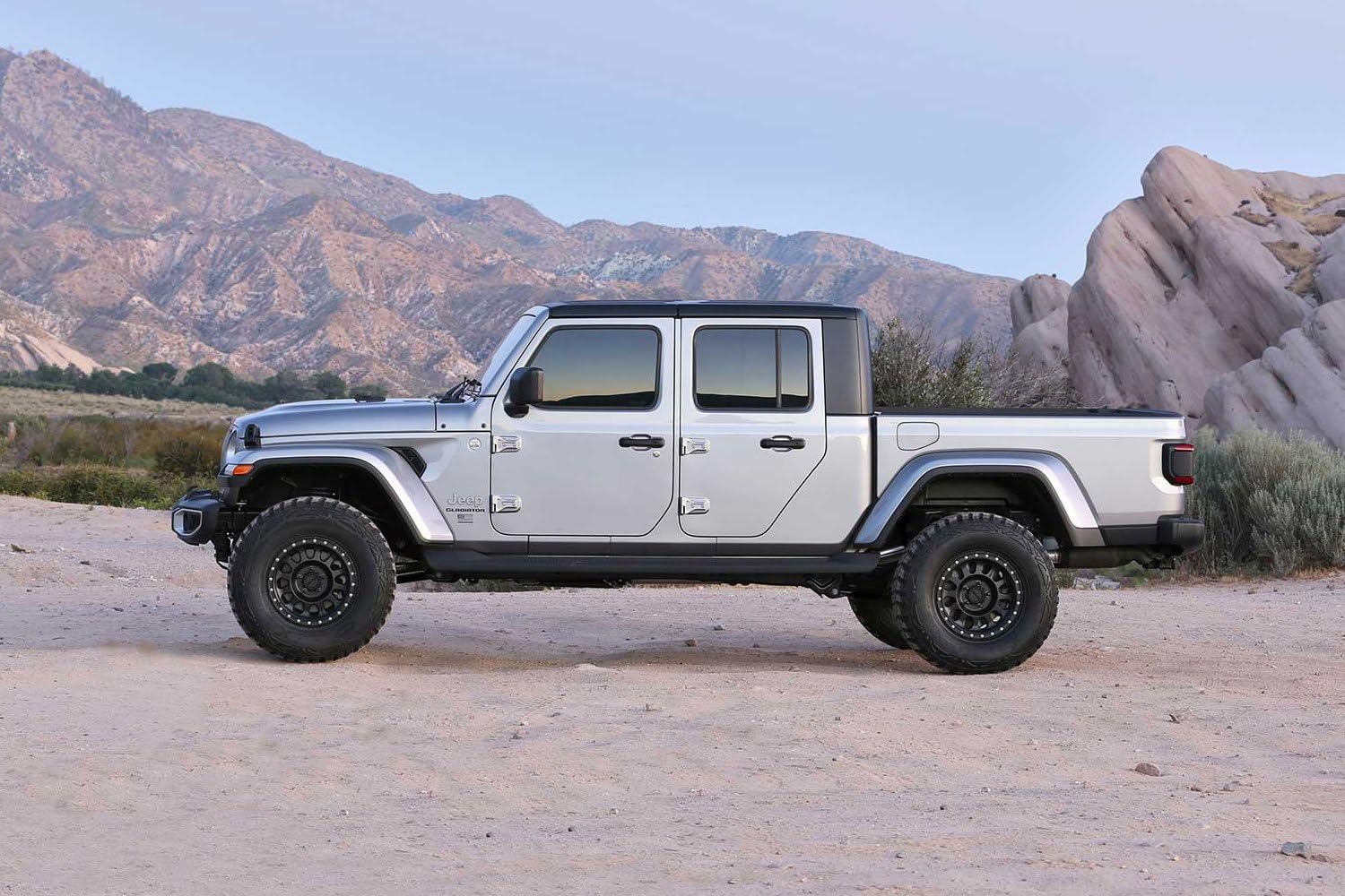 Fabtech Sport II K4163DL Lift System 3 in. Lift w/DL Shocks For PN[FTS24243/FTS24243/FTS811502]