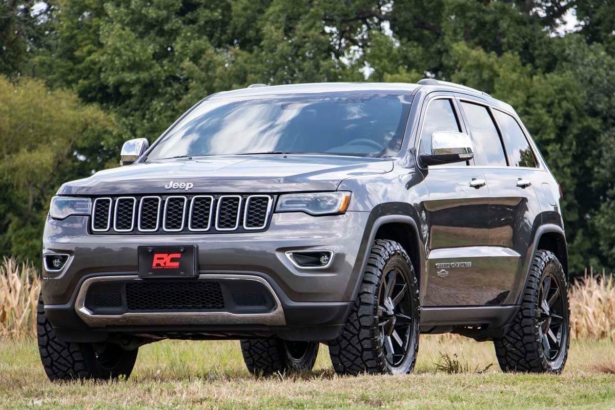 2.5 Rough Country Lift Kit w/N3 Struts for 11-15 Jeep Grand Cherokee WK2-91130
