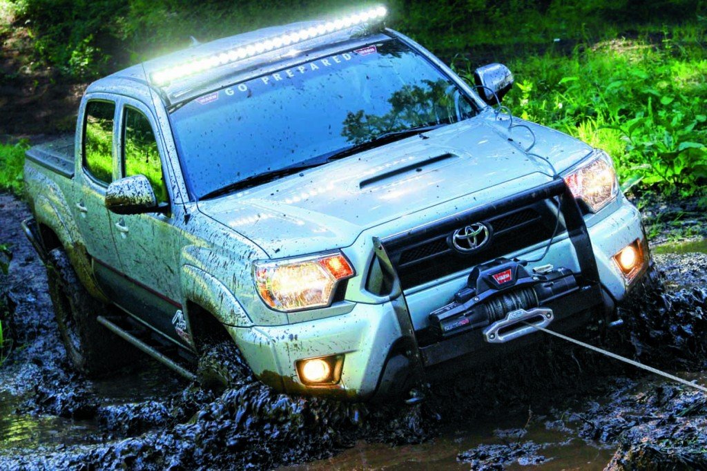 ZEON Warn 89120 12 Winch with Wire Rope - 12000 lb. Capacity