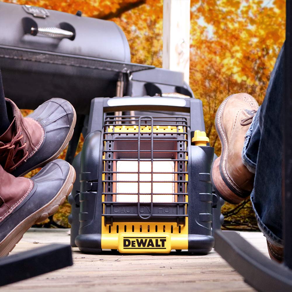 12,000BTU DeWALT Portable Radiant Heater - MA and Canada Version
