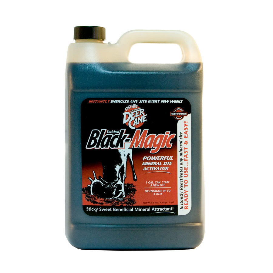 Deer Cane Black Magic Liquid Mineral Deer Attractant EVOLVED HABITATS - Fast & Easy to Use All Year-Round Mineral Food Supplement with Natural Molasses Flavors - Mineral Site Activator