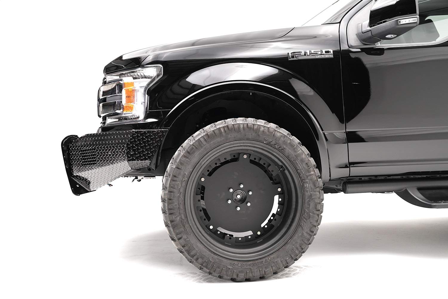 Fab Fours Steel 18-C F150 Full No Guard W/Tow Hooks