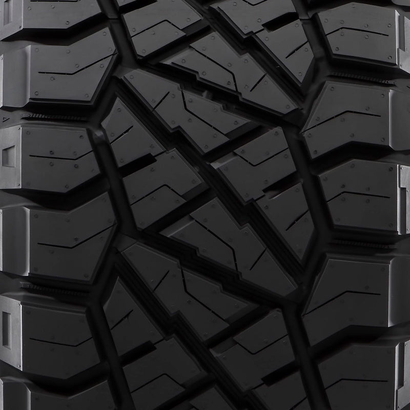 265/70R18 Nitto Ridge Grappler 116S