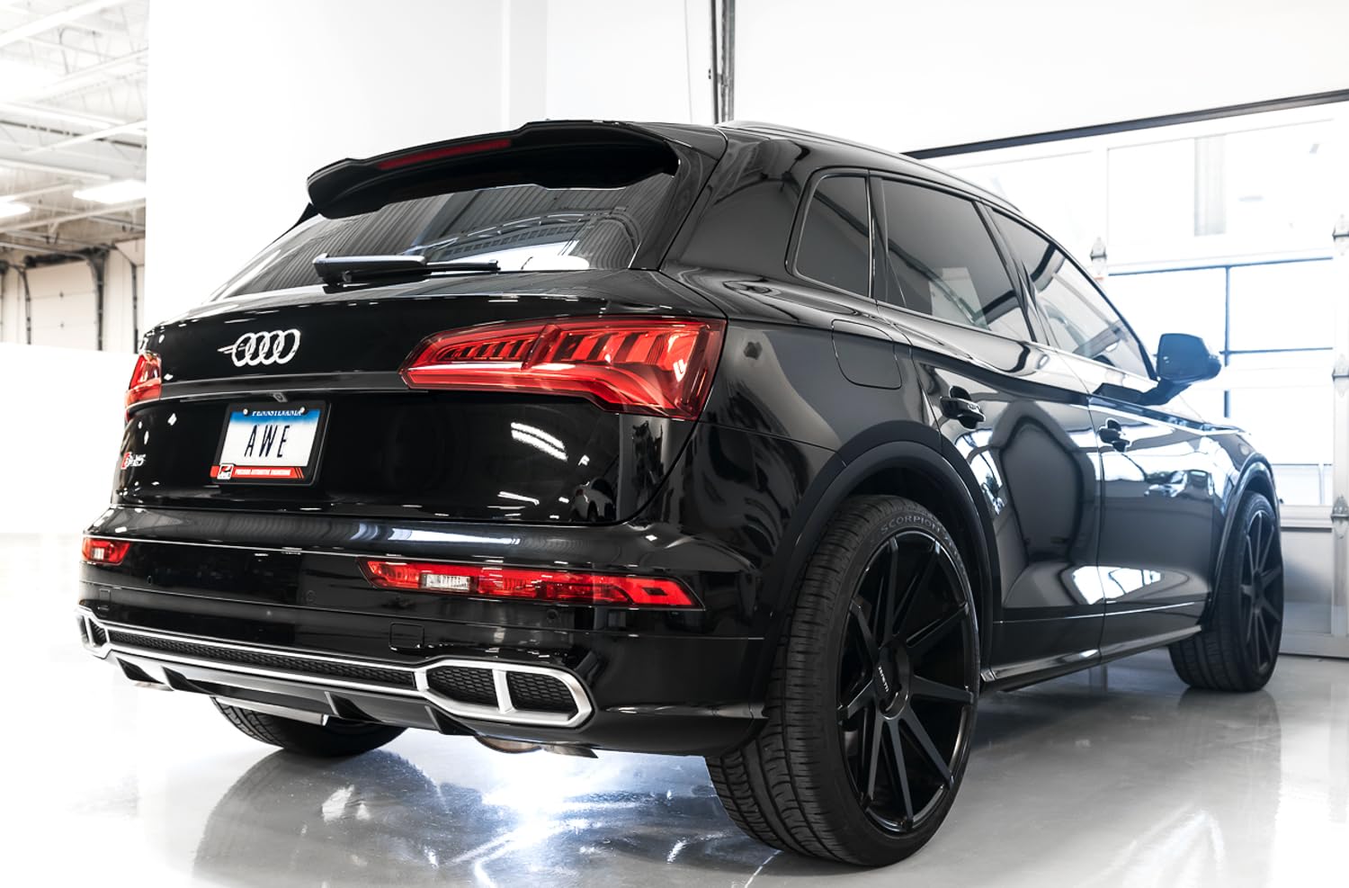 AWE Tuning B9 SQ5 Audi Non-Resonated Touring Edition Cat-Back Exhaust - No Tips (Turn Downs) - 3020-31022